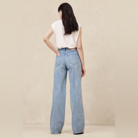 NWT Banana Republic The Pintuck Jean Size 31. - Picture 2 of 10